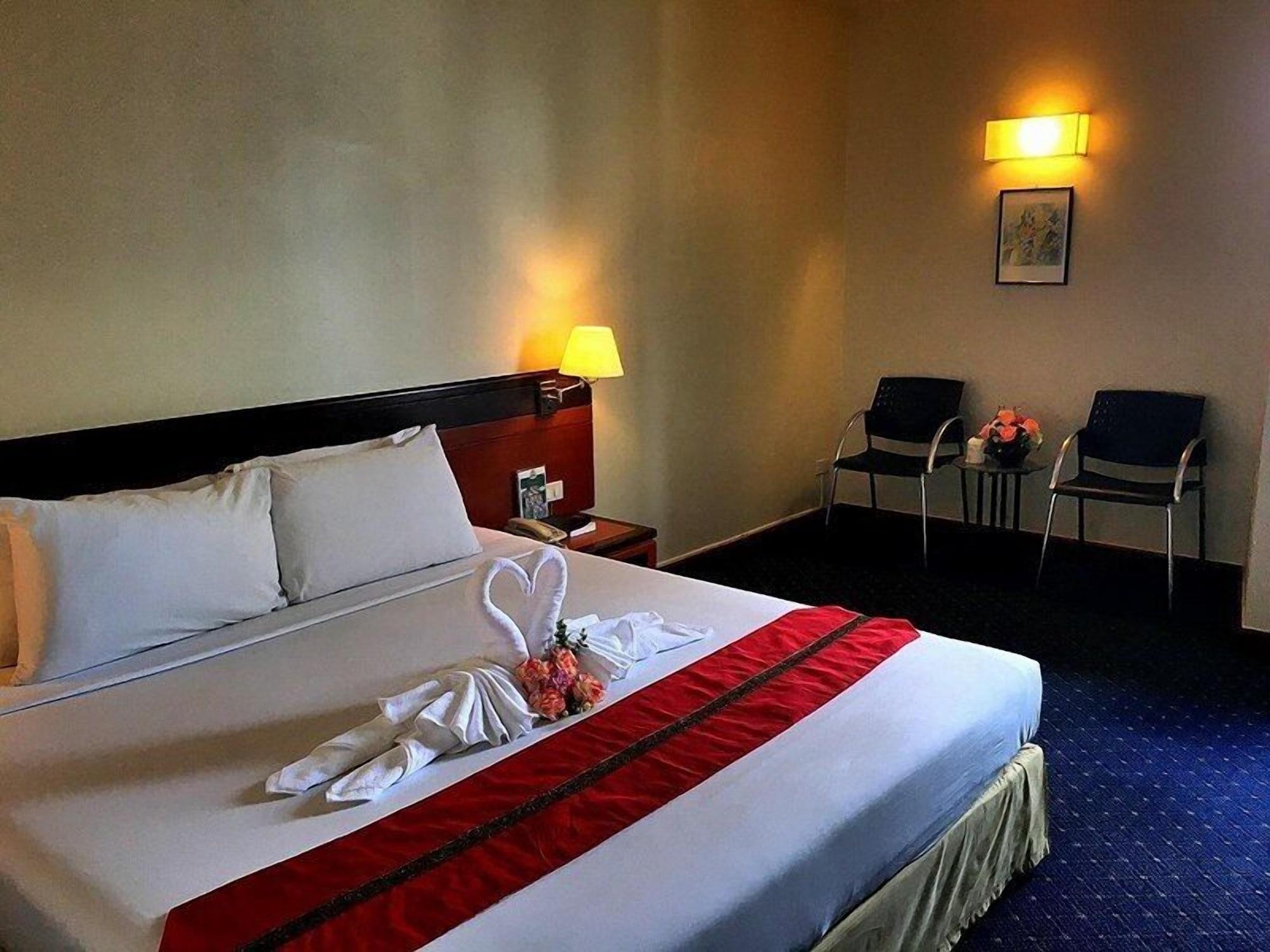 Hatyai Golden Crown Hotel Hat Yai Exterior photo