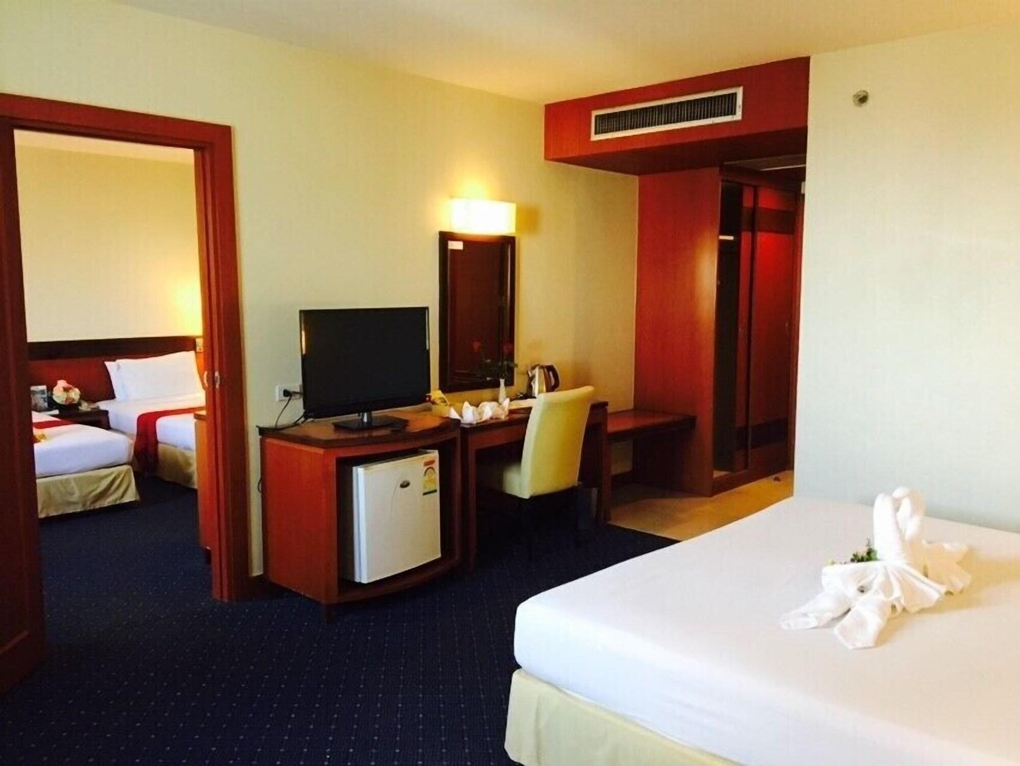 Hatyai Golden Crown Hotel Hat Yai Exterior photo