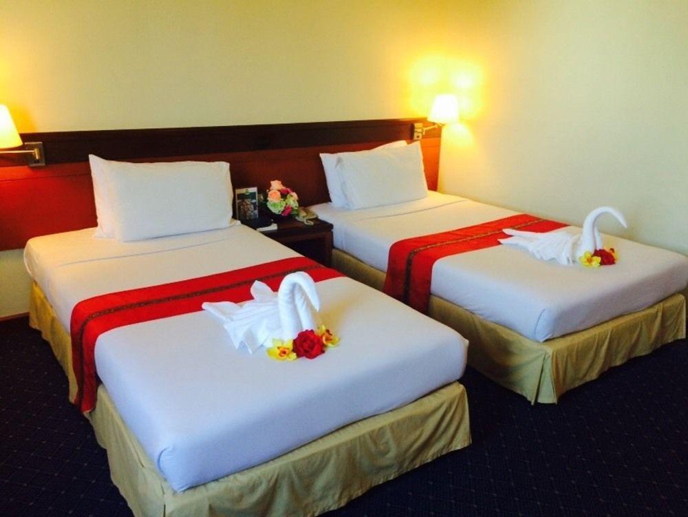 Hatyai Golden Crown Hotel Hat Yai Exterior photo