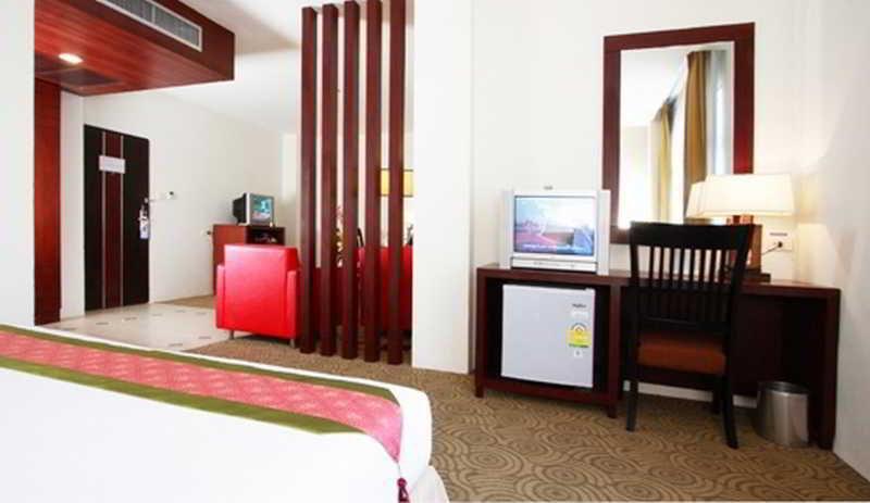 Hatyai Golden Crown Hotel Hat Yai Exterior photo
