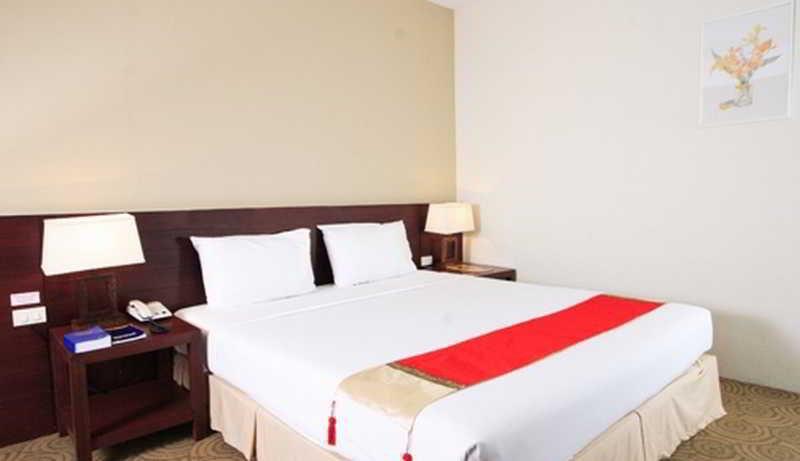 Hatyai Golden Crown Hotel Hat Yai Exterior photo